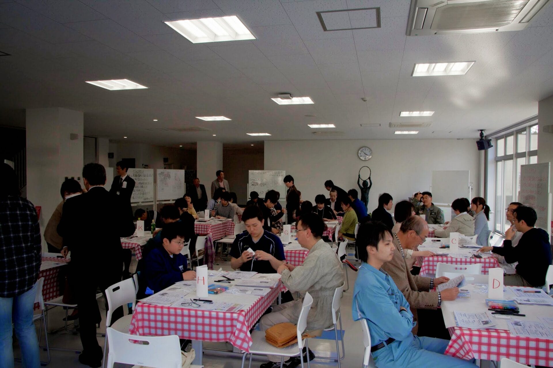 [写真]地域の課題と魅力を考える住民参加ワークショップ